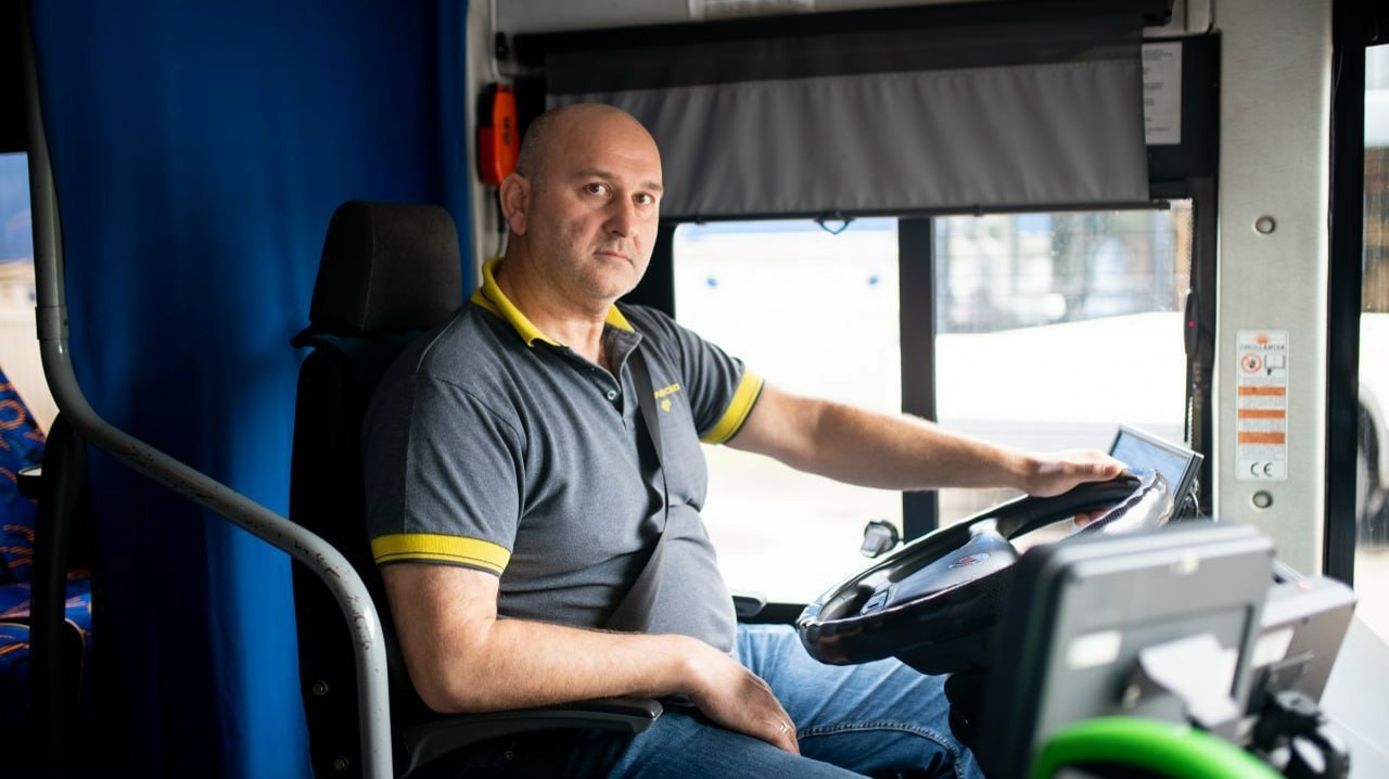 Крупнейший пассажирский перевозчик Московской области АО "МОСТРАНСАВТО" приглашает на работу водителей и слесарей!