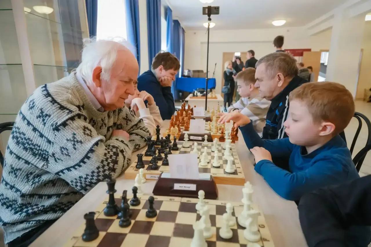 В Пересвете прошел традиционный шахматный турнир, посвящённый Дню космонавтики В Пересвете прошел традиционный шахматный турнир, посвящённый Дню космонавтики