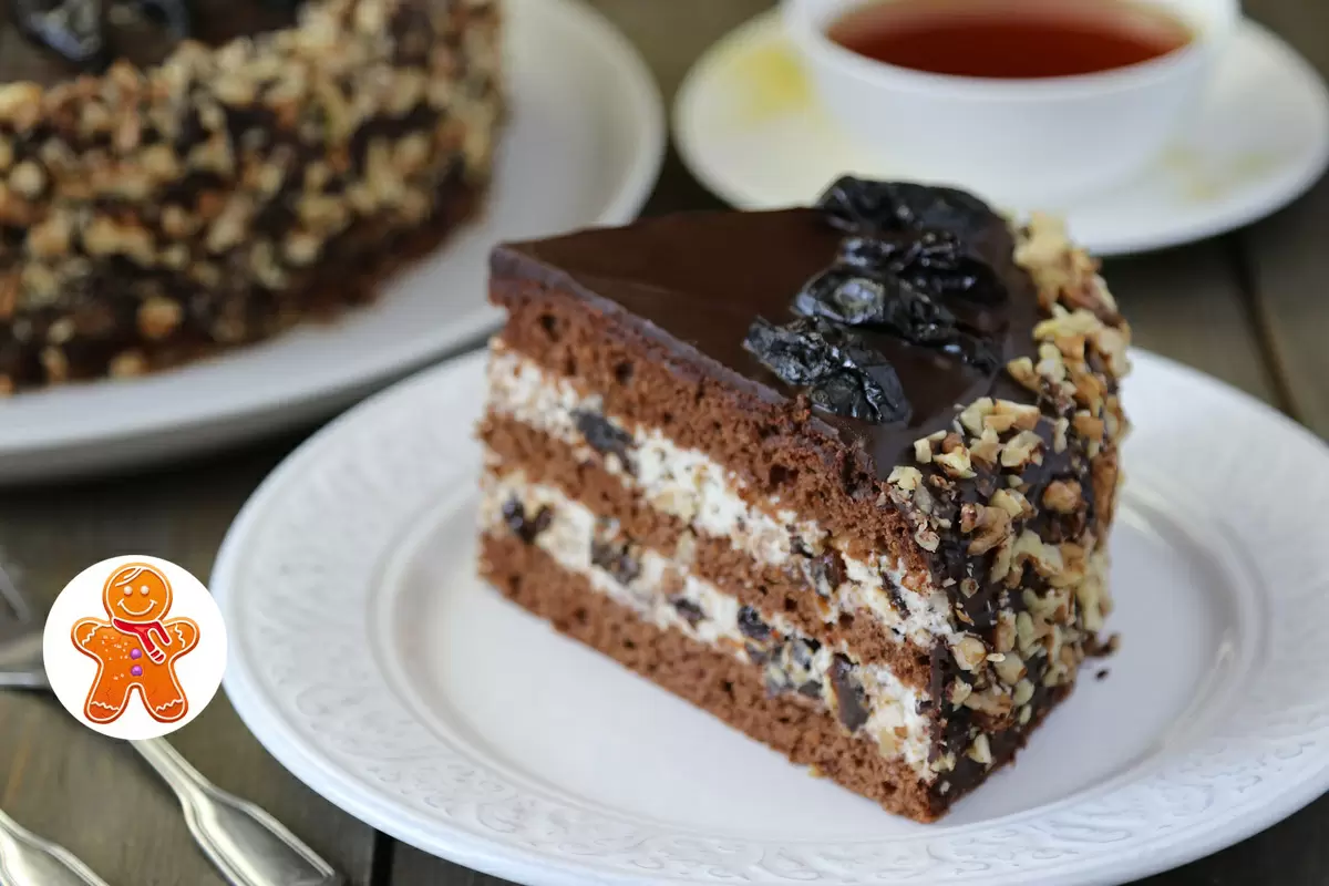 Торт «Чернослив в шоколаде»