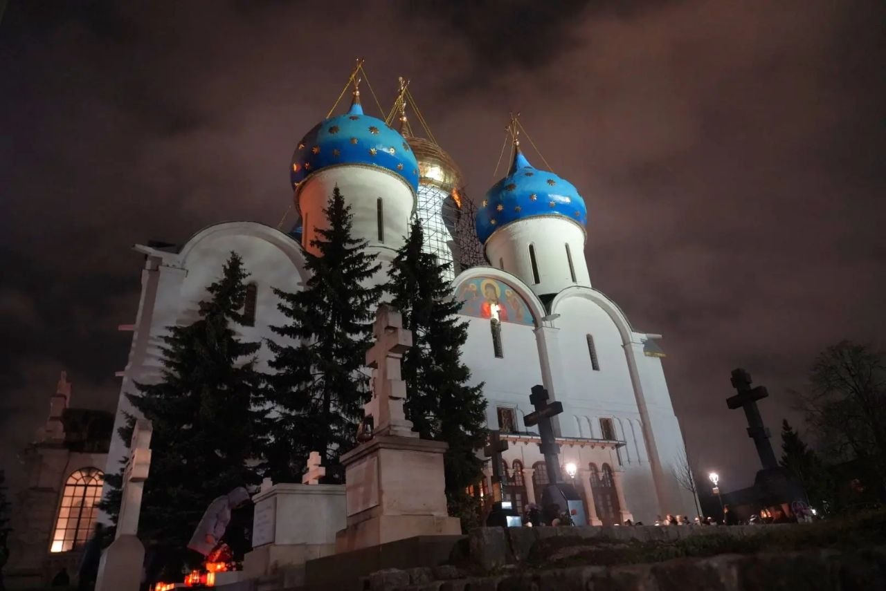 От всего сердца поздравляю вас со светлым праздником — Пасхой Христовой!