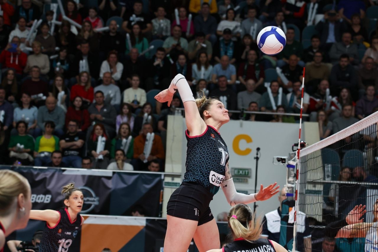 Волейбольный клуб «Заречье-Одинцово» – серебряный призер чемпионата России Волейбольный клуб «Заречье-Одинцово» – серебряный призер чемпионата России