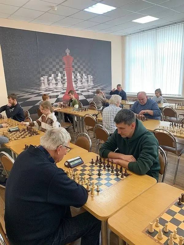 В рамках проекта «Успех в единстве поколений» Единой России в Воскресенском шахматном клубе состоялся праздничный турнир, посвященный Дню космонавтики В рамках проекта «Успех в единстве поколений» Единой России в Воскресенском шахматном клубе состоялся праздничный турнир, посвященный Дню космонавтики