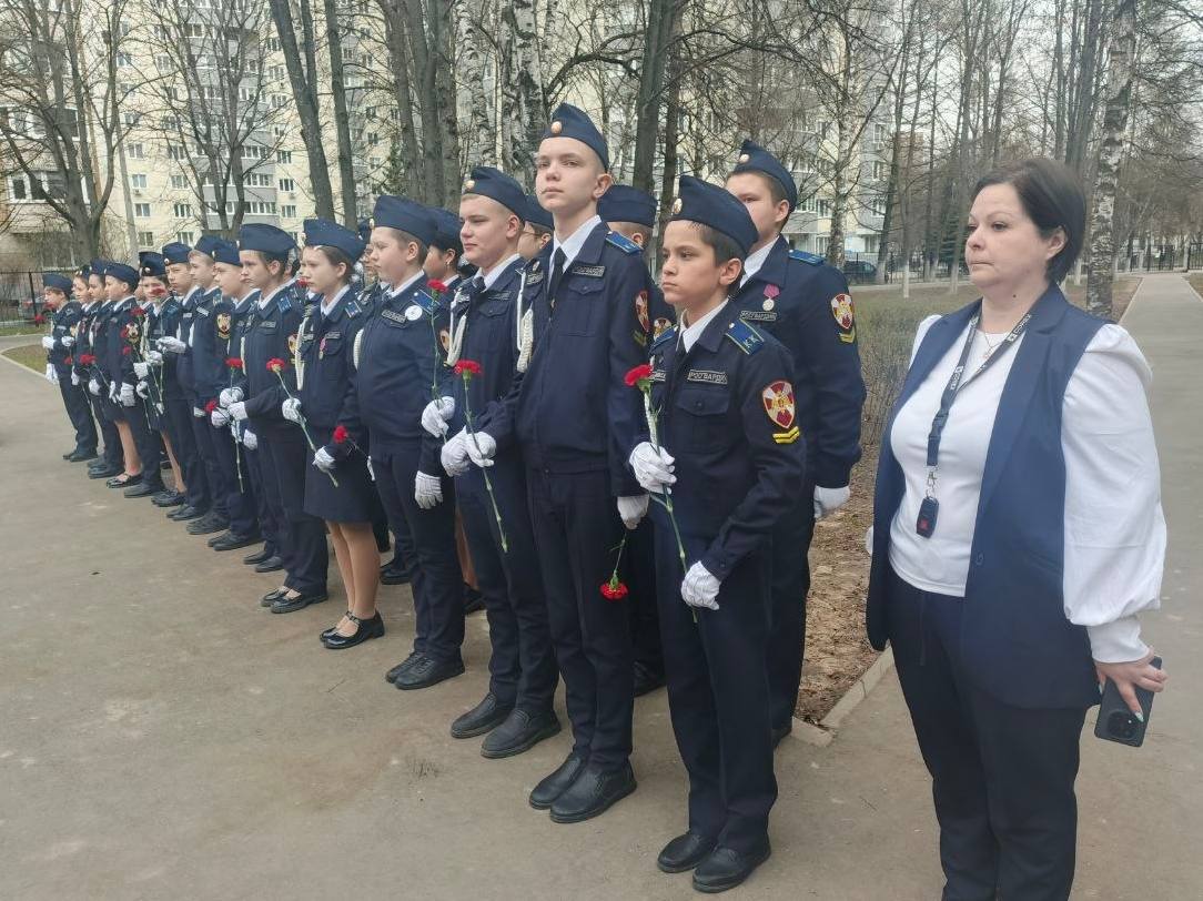 Подольские школьники почтили память Дмитрия Тараева Подольские школьники почтили память Дмитрия Тараева