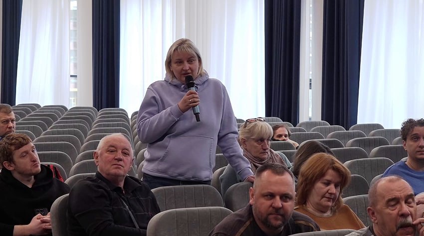 В мкр Новое Пушкино обсудили задолженность управляющей компании и риски отключения горячей воды В мкр Новое Пушкино обсудили задолженность управляющей компании и риски отключения горячей воды