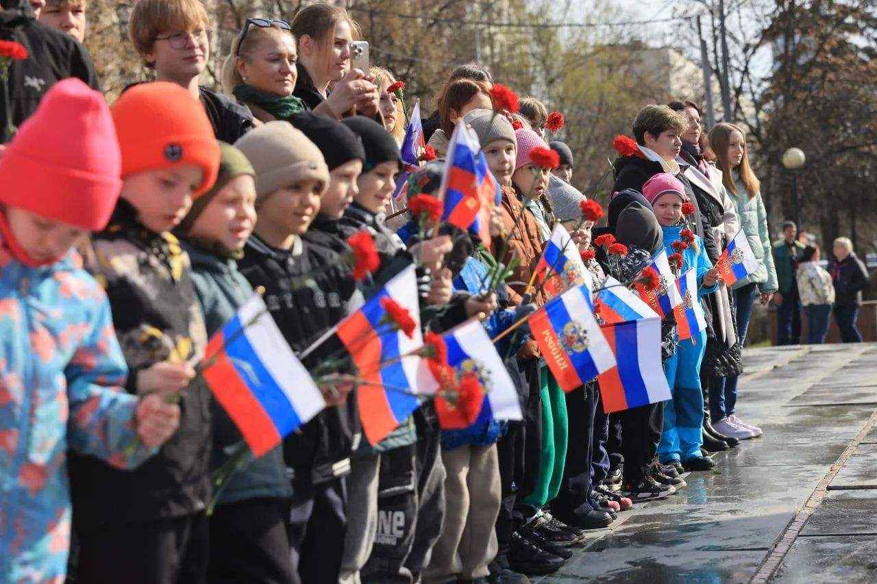 Глава Королёва Игорь Трифонов поздравил коллектив РКК «Энергия» с Днём космонавтики Глава Королёва Игорь Трифонов поздравил коллектив РКК «Энергия» с Днём космонавтики