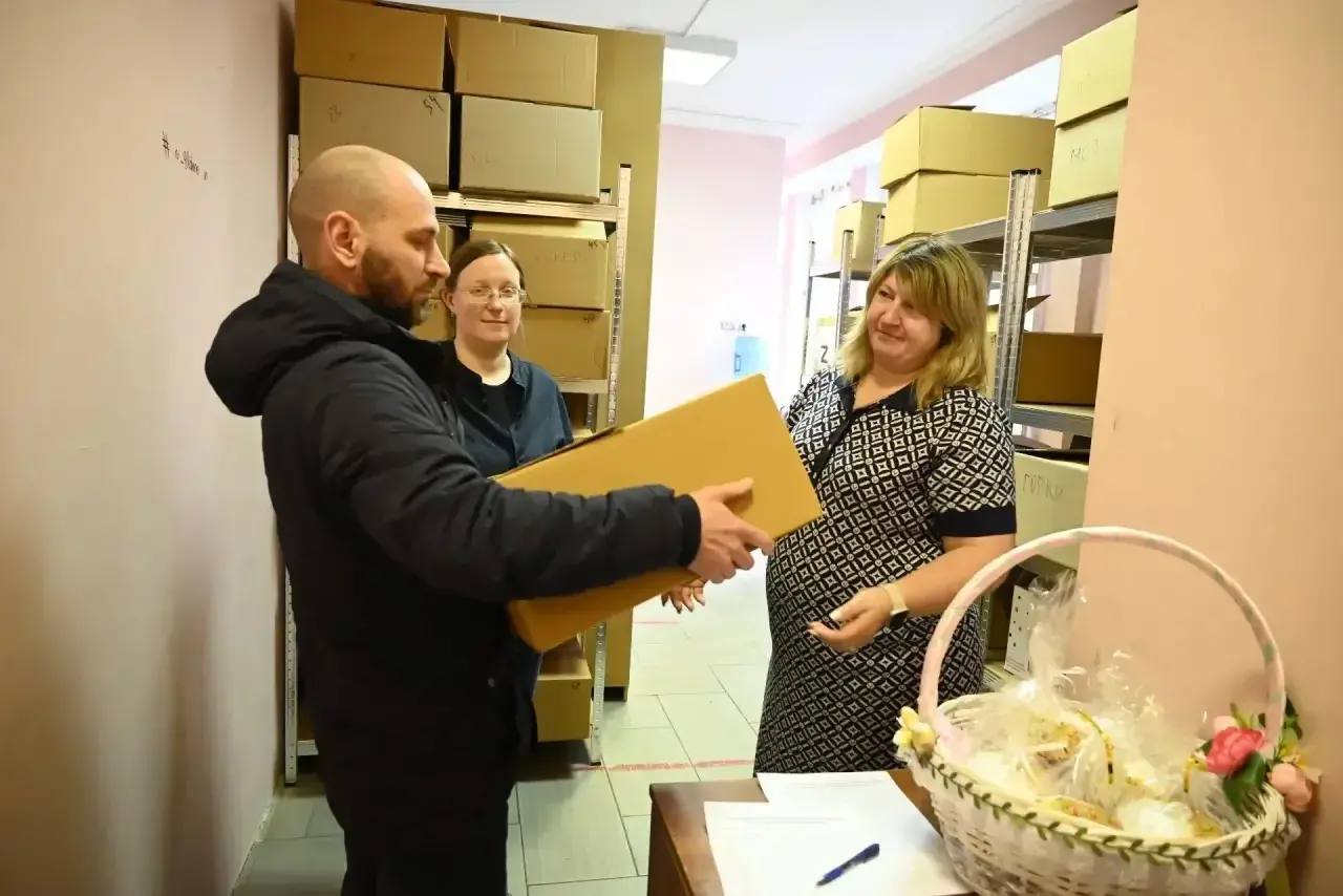 В Ленинском городском округе состоялась благотворительная акция по раздаче куличей В Ленинском городском округе состоялась благотворительная акция по раздаче куличей