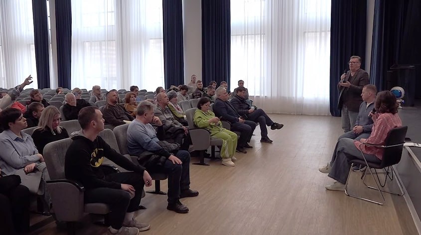 В мкр Новое Пушкино обсудили задолженность управляющей компании и риски отключения горячей воды В мкр Новое Пушкино обсудили задолженность управляющей компании и риски отключения горячей воды