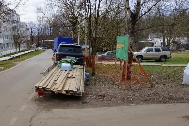 В п. Конкурсный мкр. Семхоз стартовали работы по комплексному благоустройству дворовой территории В п. Конкурсный мкр. Семхоз стартовали работы по комплексному благоустройству дворовой территории