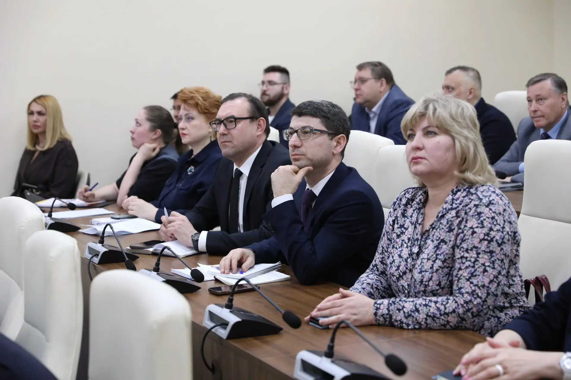 Благоустройство городских территорий обсудили на оперативном совещании в Долгопрудном Благоустройство городских территорий обсудили на оперативном совещании в Долгопрудном