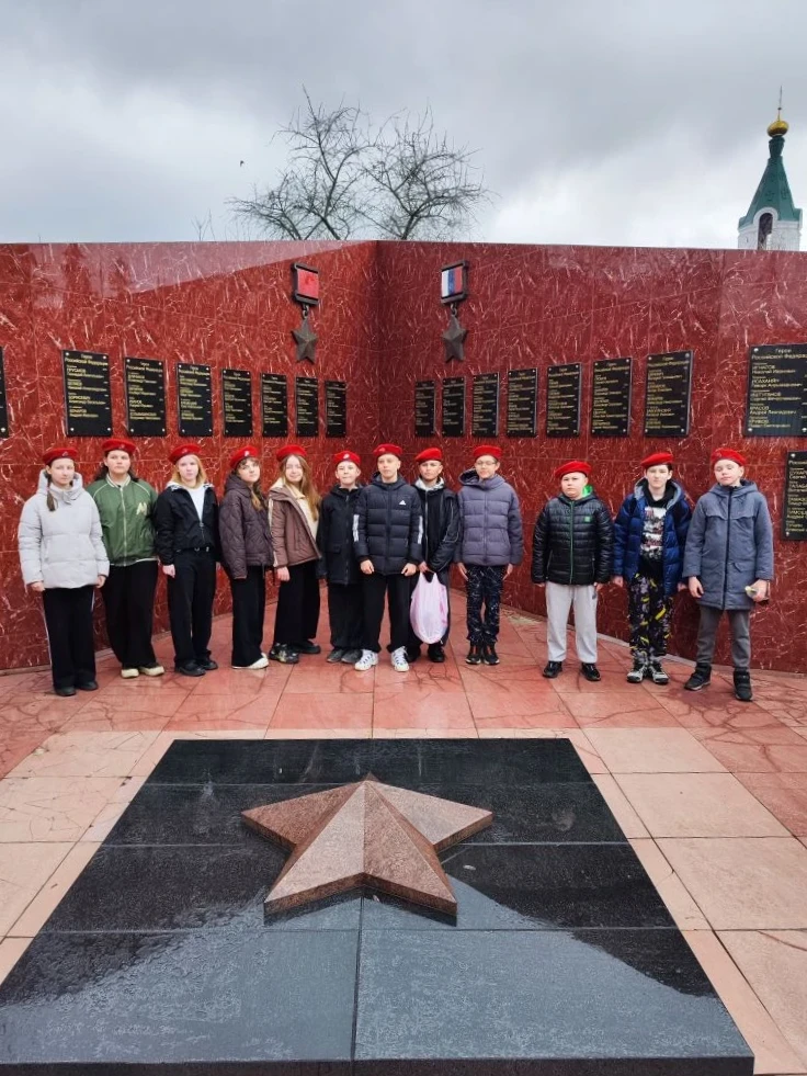 Ученики школы №16 г. Орехово-Зуево посетили РВВДКУ (Рязанское гвардейское училище) им. В.Ф. Маргелова Ученики школы №16 г. Орехово-Зуево посетили РВВДКУ (Рязанское гвардейское училище) им. В.Ф. Маргелова