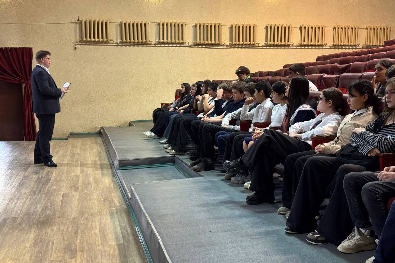 Шестиклассникам школы №21 в Подольске рассказали о том, к чему приводят вредные привычки Шестиклассникам школы №21 в Подольске рассказали о том, к чему приводят вредные привычки