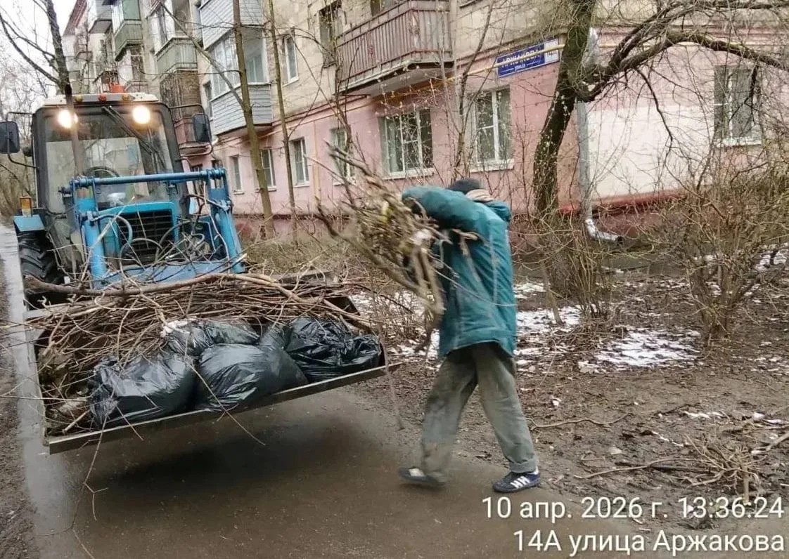 В Королёве за две недели месячника чистоты вывезено более 3 тысяч кубометров мусора В Королёве за две недели месячника чистоты вывезено более 3 тысяч кубометров мусора