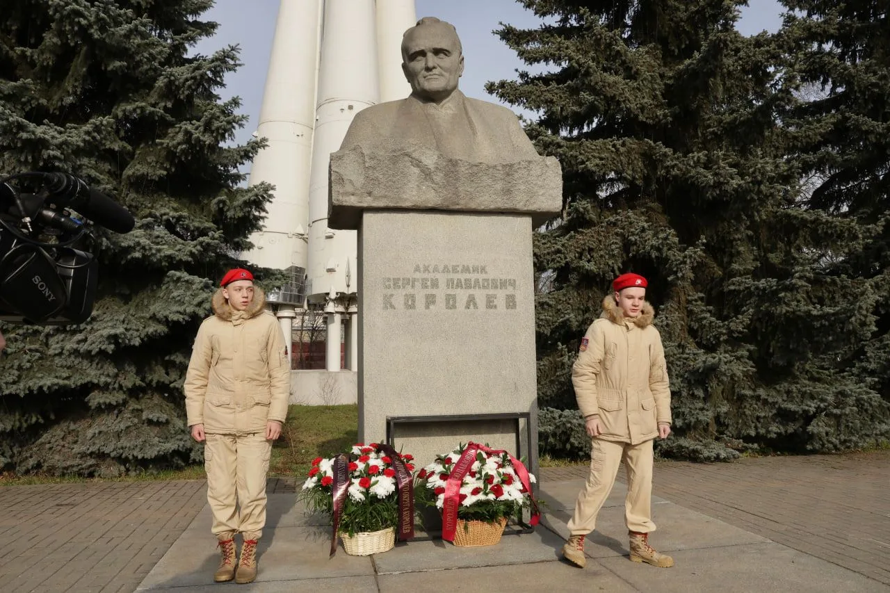 Глава Королёва Игорь Трифонов поздравил коллектив РКК «Энергия» с Днём космонавтики Глава Королёва Игорь Трифонов поздравил коллектив РКК «Энергия» с Днём космонавтики