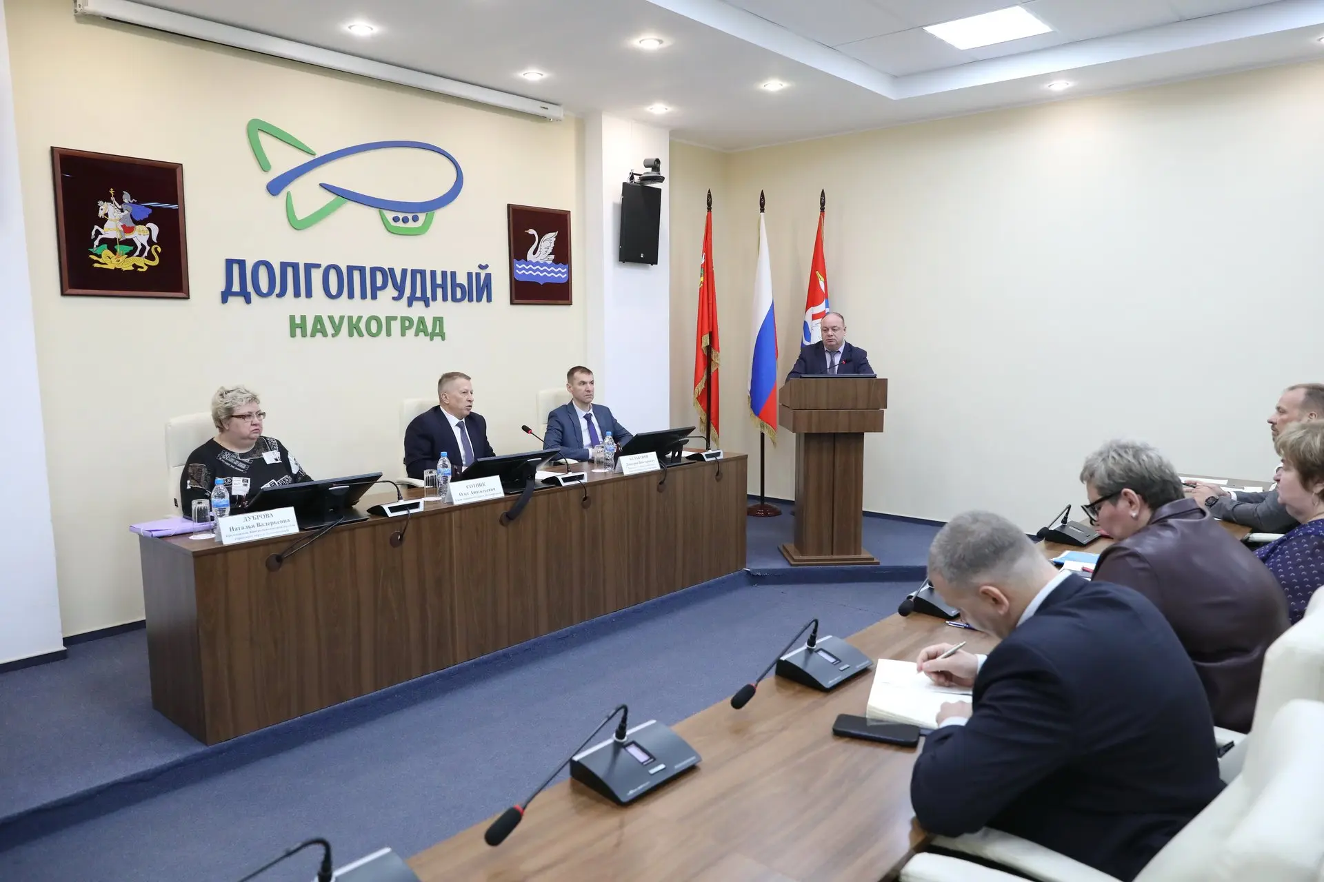 Благоустройство городских территорий обсудили на оперативном совещании в Долгопрудном Благоустройство городских территорий обсудили на оперативном совещании в Долгопрудном