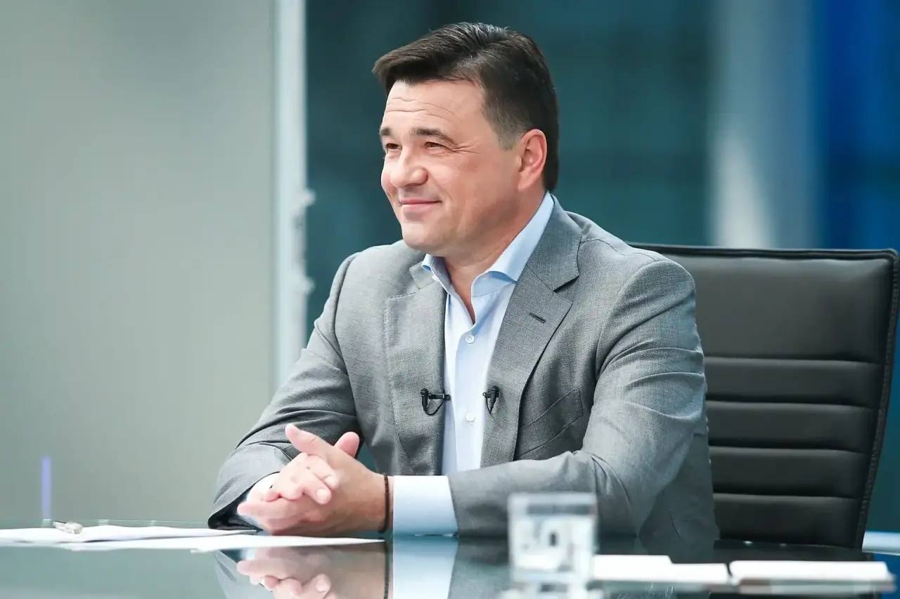 Сегодня день, когда мы с особым уважением говорим слова поздравлений