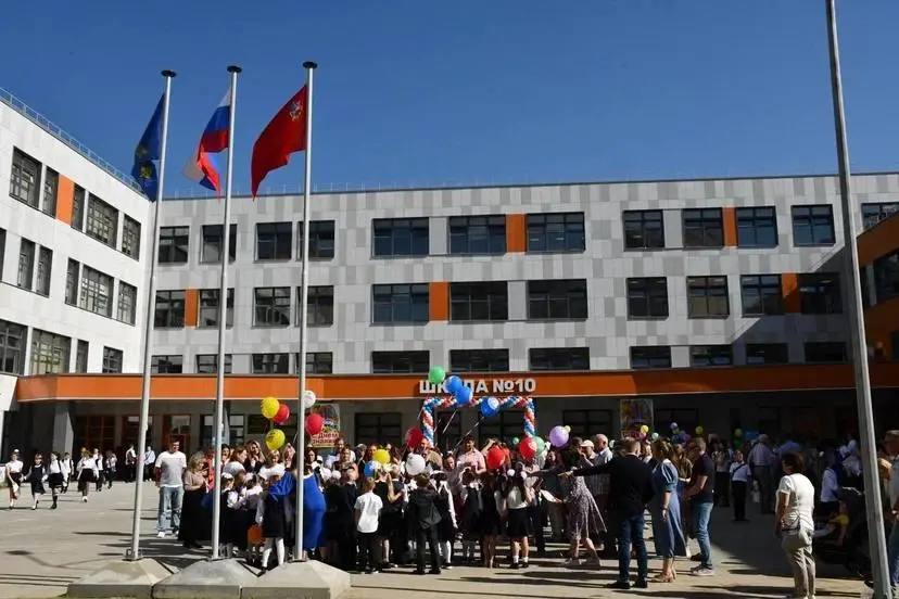 Сегодня свой День рождения отмечает губернатор Московской области Андрей Юрьевич Воробьев Сегодня свой День рождения отмечает губернатор Московской области Андрей Юрьевич Воробьев