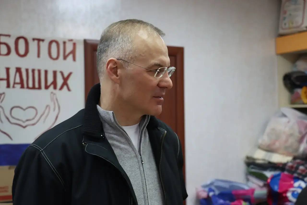 Когда помощь объединяет: депутат Госдумы Александр Коган посетил волонтерский центр в Дубнево Когда помощь объединяет: депутат Госдумы Александр Коган посетил волонтерский центр в Дубнево