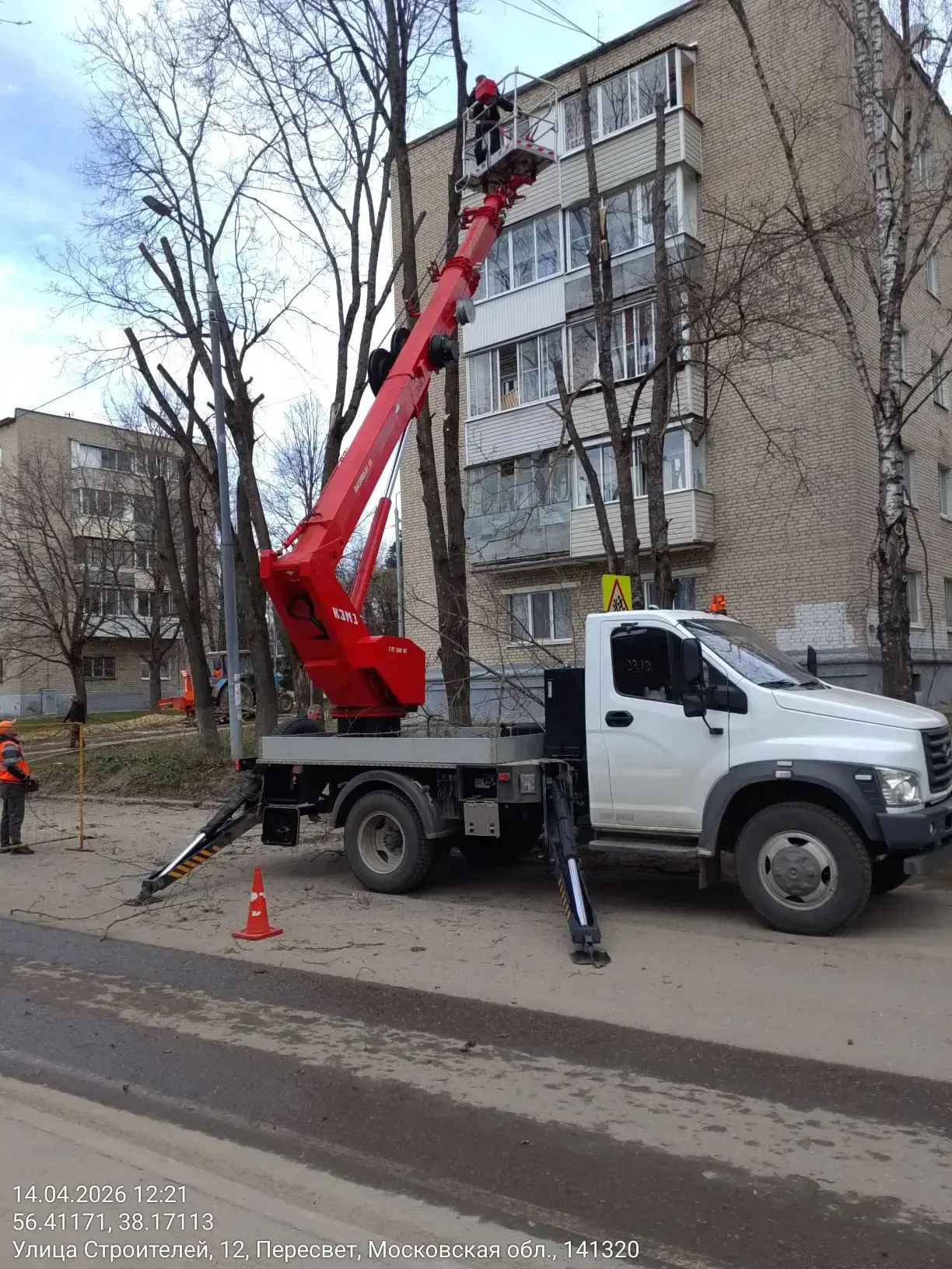 Сотрудники МБУ «Благоустройство СП» продолжают наводить порядок во всех населённых пунктах Сергиево-Посадского округа Сотрудники МБУ «Благоустройство СП» продолжают наводить порядок во всех населённых пунктах Сергиево-Посадского округа