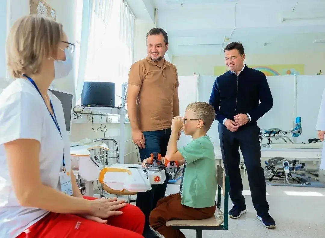 Юлия Купецкая: Свой день рождения отмечает губернатор Московской области Андрей Воробьёв Юлия Купецкая: Свой день рождения отмечает губернатор Московской области Андрей Воробьёв