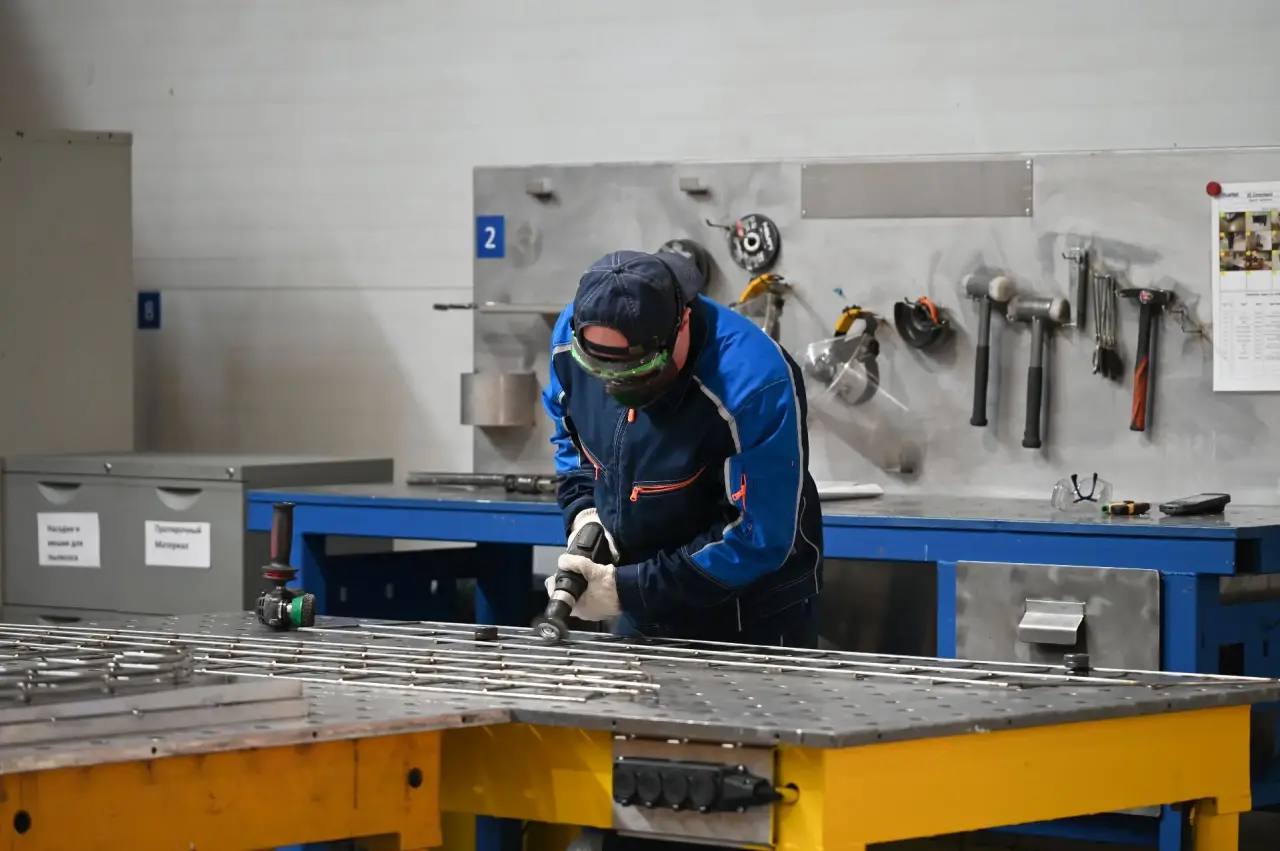 Глава городского округа Серпухов Алексей Шимко посетил завод «Сплитекс» — ведущего производителя тепломассообменного оборудования для нефтегазоперерабатывающей, добывающей и химической отраслей Глава городского округа Серпухов Алексей Шимко посетил завод «Сплитекс» — ведущего производителя тепломассообменного оборудования для нефтегазоперерабатывающей, добывающей и химической отраслей