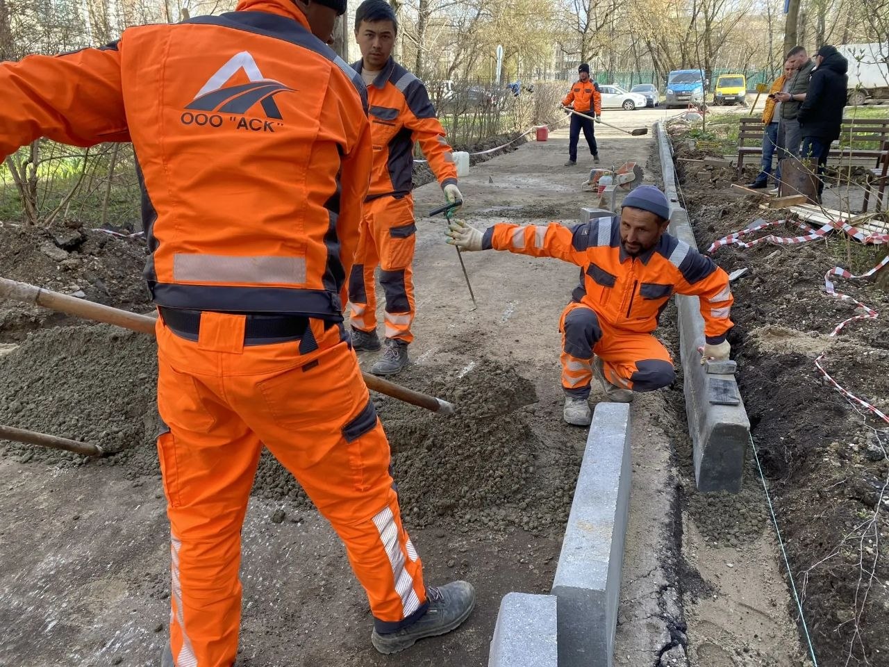 В Реутове стартовало благоустройство дворов В Реутове стартовало благоустройство дворов