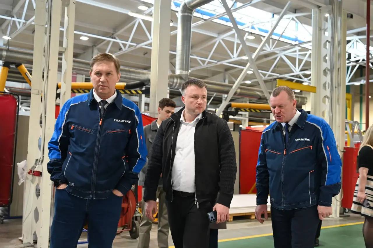 Глава городского округа Серпухов Алексей Шимко посетил завод «Сплитекс» — ведущего производителя тепломассообменного оборудования для нефтегазоперерабатывающей, добывающей и химической отраслей Глава городского округа Серпухов Алексей Шимко посетил завод «Сплитекс» — ведущего производителя тепломассообменного оборудования для нефтегазоперерабатывающей, добывающей и химической отраслей