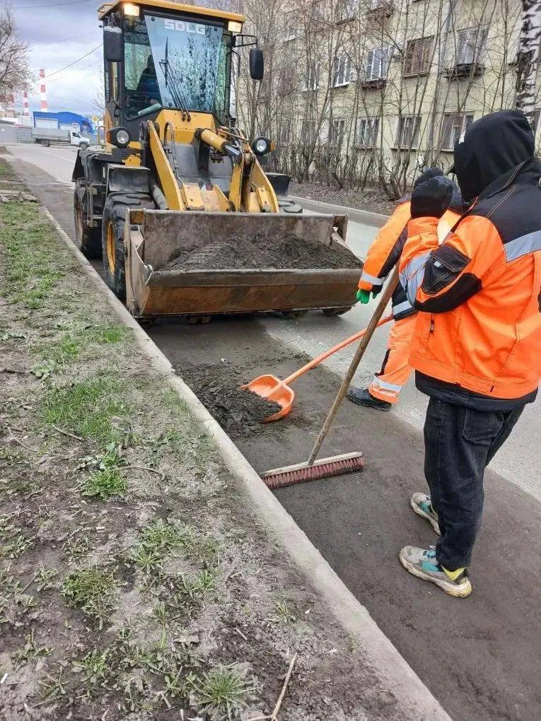 В Королёве за две недели месячника чистоты вывезено более 3 тысяч кубометров мусора В Королёве за две недели месячника чистоты вывезено более 3 тысяч кубометров мусора
