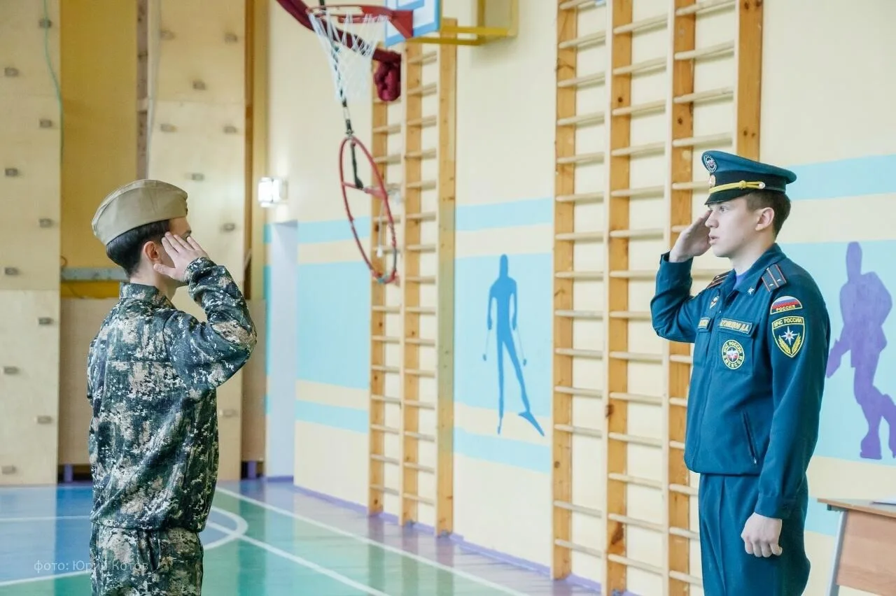 В Ступино выбрали лучшую дружину юных пожарных В Ступино выбрали лучшую дружину юных пожарных