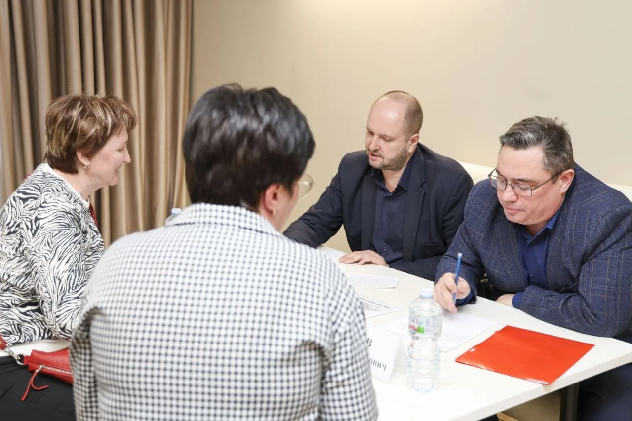 Выездной приём жителей. Провели выездную администрацию на площадке металлургического завода «Электросталь» Выездной приём жителей. Провели выездную администрацию на площадке металлургического завода «Электросталь»