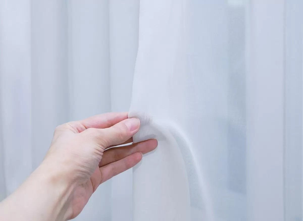 Легкий способ сохранить занавески свежими и гладкими после стирки