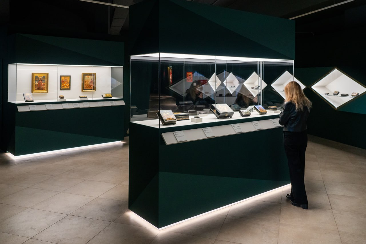 Музей «Новый Иерусалим» приглашает на выставку «Лаки. Большая история в миниатюре» Музей «Новый Иерусалим» приглашает на выставку «Лаки. Большая история в миниатюре»