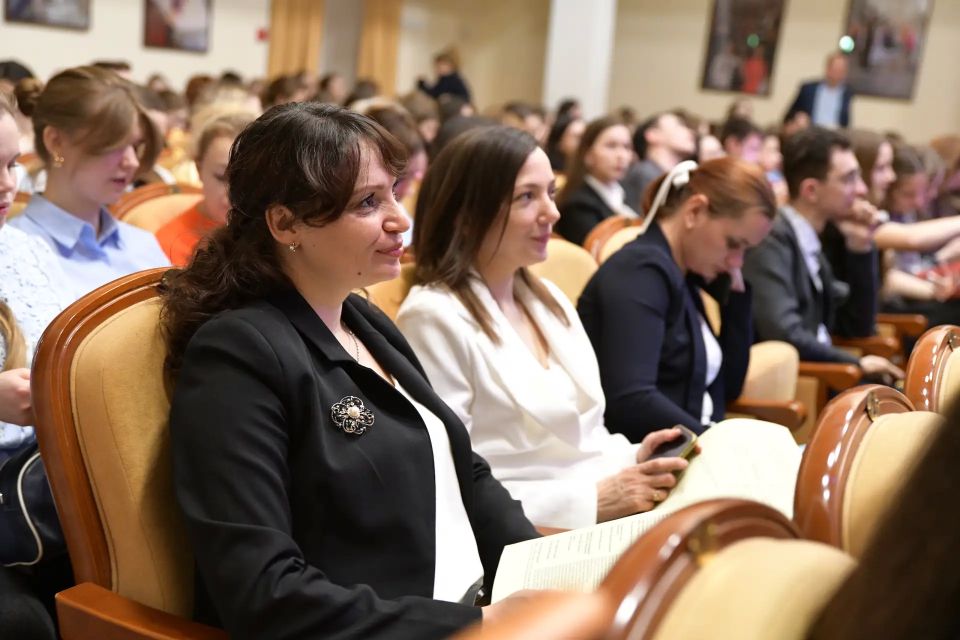���������������� ����� ������� ��������� ������� ��������� � �������� ����� 200 ���������� �� ���� ������� �����������