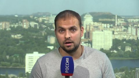 Андрей Руденко: Когда говорят, что молодёжи ничего не интересно, кроме гаджетов, я вспоминаю совсем других ребят — тех, кто сейчас собирает гуманитарку на передовую, пишет письма бойцам и выходит на сцену, чтобы рассказать...