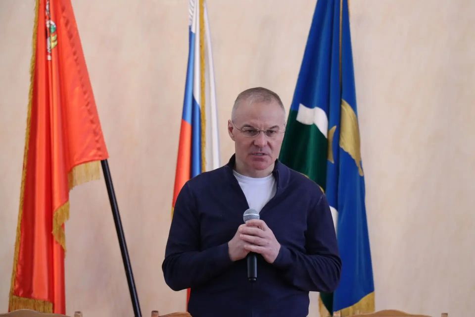 Депутат Госдумы Александр Коган встретился с коллективом администрации округа и обсудил ключевые вопросы развития территории Депутат Госдумы Александр Коган встретился с коллективом администрации округа и обсудил ключевые вопросы развития территории