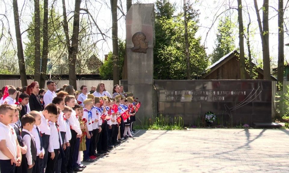 В Долгопрудном отметили день рождения Героя Советского Союза Николая Францевича Гастелло В Долгопрудном отметили день рождения Героя Советского Союза Николая Францевича Гастелло