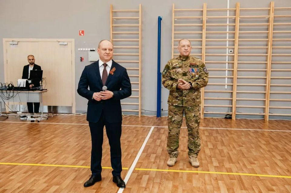 Максим Красноцветов: Ежегодно накануне Дня Победы в Пушкинском проходит важное событие - торжественное вступление юных жителей округа в ряды «Юнармии»