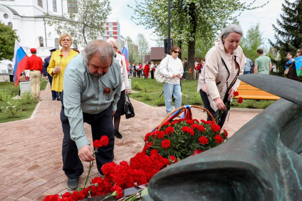 В Мытищах открыли памятник участникам специальной военной операции В Мытищах открыли памятник участникам специальной военной операции
