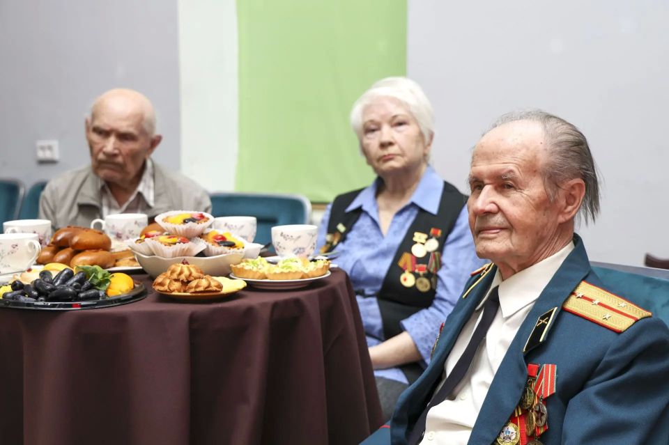 В преддверии 81-й годовщины Великой Победы участники клуба ветеранов «Дорогами Побед» традиционно собрались в Центре культуры «Досуг» В преддверии 81-й годовщины Великой Победы участники клуба ветеранов «Дорогами Побед» традиционно собрались в Центре культуры «Досуг»