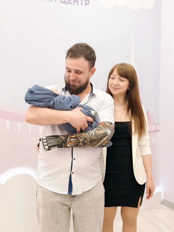 Александр Гречищев: В семье Гельмута и Алены — большая радость: у них родился первенец, которого назвали Александром