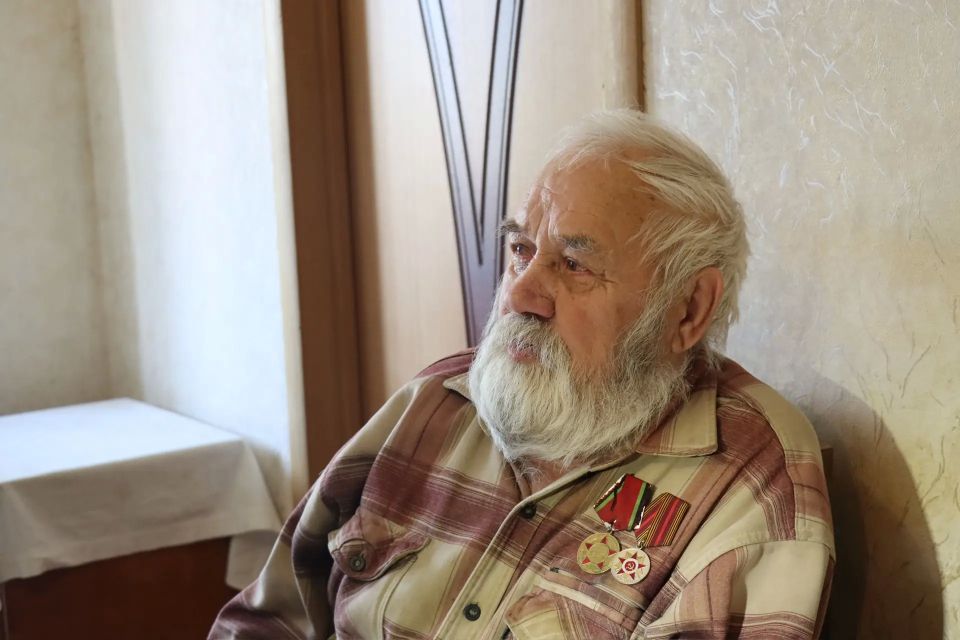Сергей Мужальских: Поздравили ветерана Анатолия Демидова с наступающим Днём Великой Победы Сергей Мужальских: Поздравили ветерана Анатолия Демидова с наступающим Днём Великой Победы