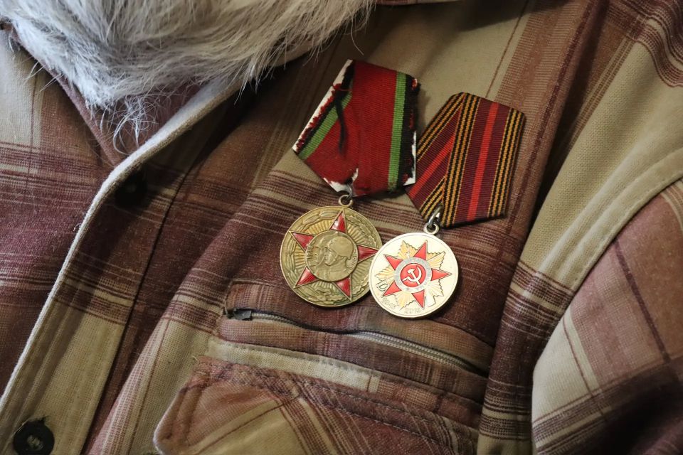 Сергей Мужальских: Поздравили ветерана Анатолия Демидова с наступающим Днём Великой Победы Сергей Мужальских: Поздравили ветерана Анатолия Демидова с наступающим Днём Великой Победы