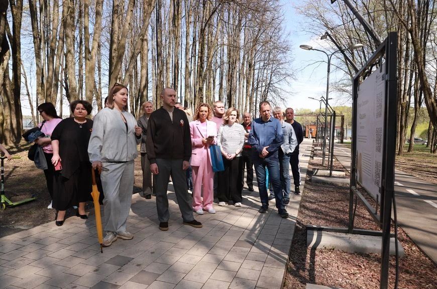 ВСЕ В ПАРК!. Погода уже летняя - тепло, солнечно, самое время гулять (даже несмотря на грядущее похолодание) ВСЕ В ПАРК!. Погода уже летняя - тепло, солнечно, самое время гулять (даже несмотря на грядущее похолодание)