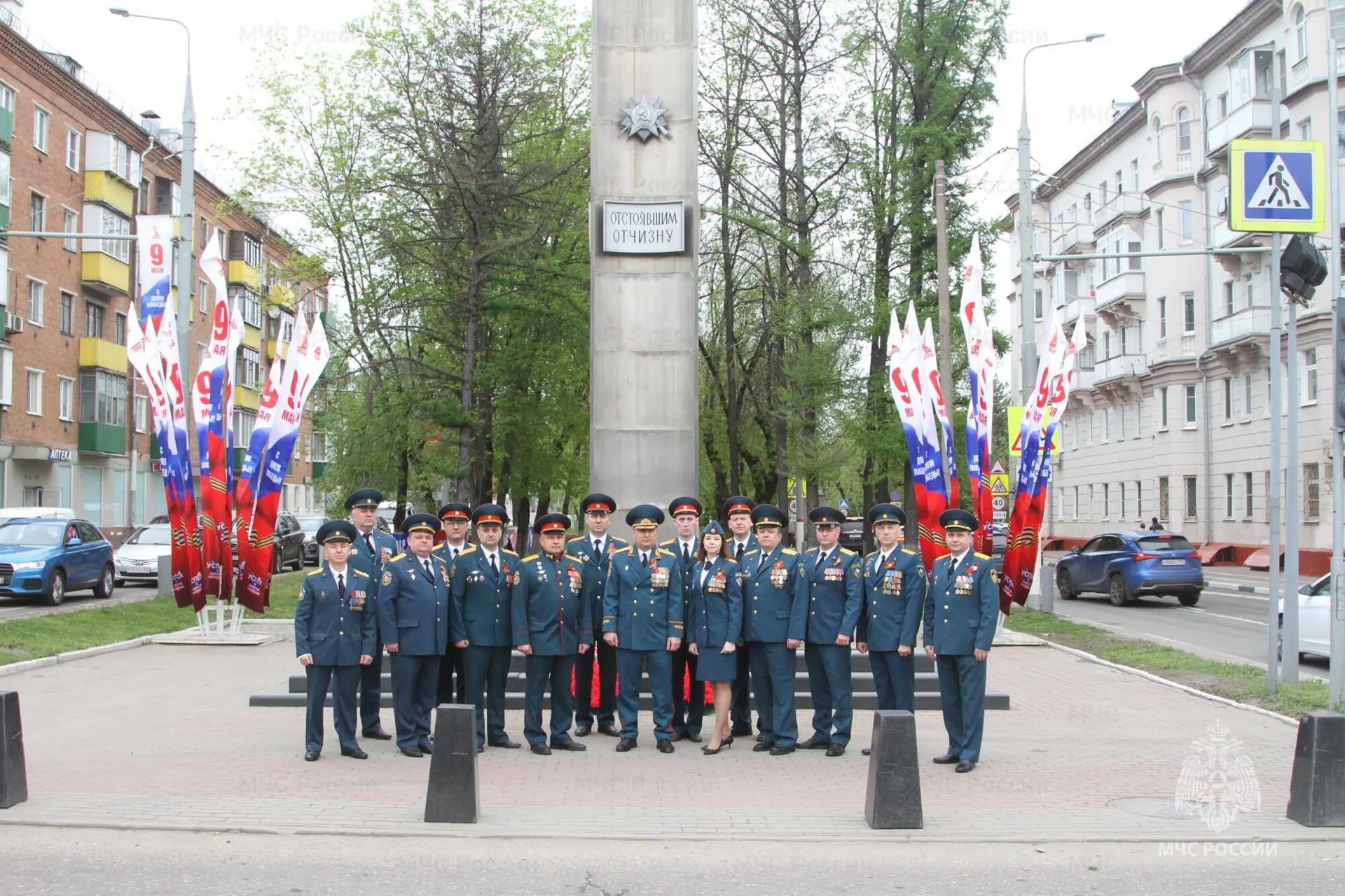 Руководство Главного управления возложило цветы к монументу «Отстоявшим Отчизну» в Химках Руководство Главного управления возложило цветы к монументу «Отстоявшим Отчизну» в Химках