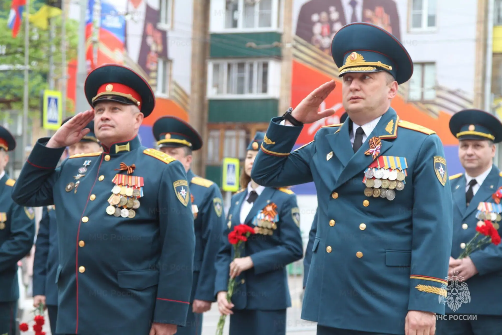 Руководство Главного управления возложило цветы к монументу «Отстоявшим Отчизну» в Химках Руководство Главного управления возложило цветы к монументу «Отстоявшим Отчизну» в Химках