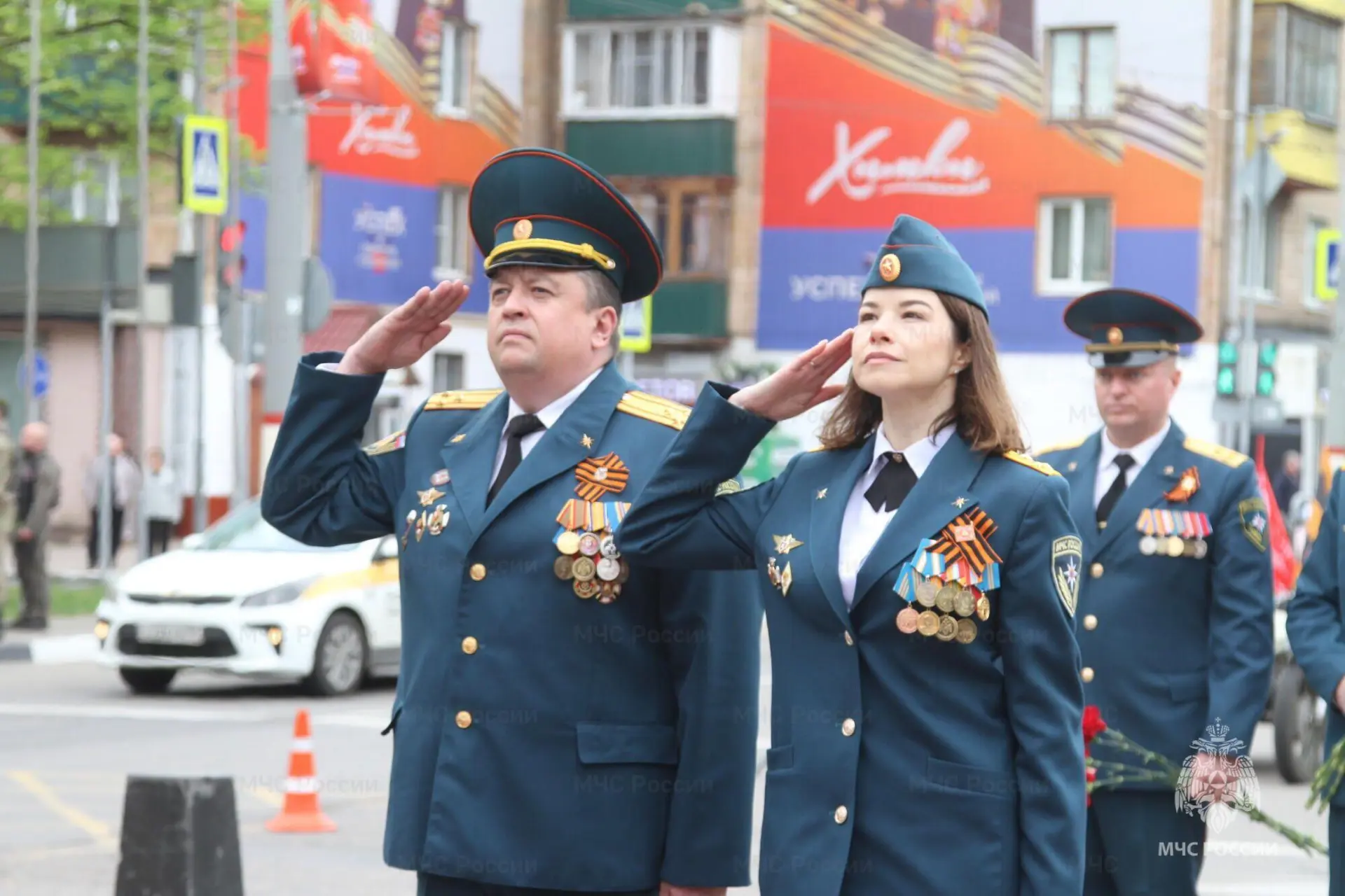 Руководство Главного управления возложило цветы к монументу «Отстоявшим Отчизну» в Химках Руководство Главного управления возложило цветы к монументу «Отстоявшим Отчизну» в Химках