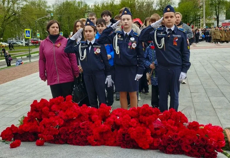 Росгвардейцы приняли участие в патриотической акции «Вахта памяти» Росгвардейцы приняли участие в патриотической акции «Вахта памяти»