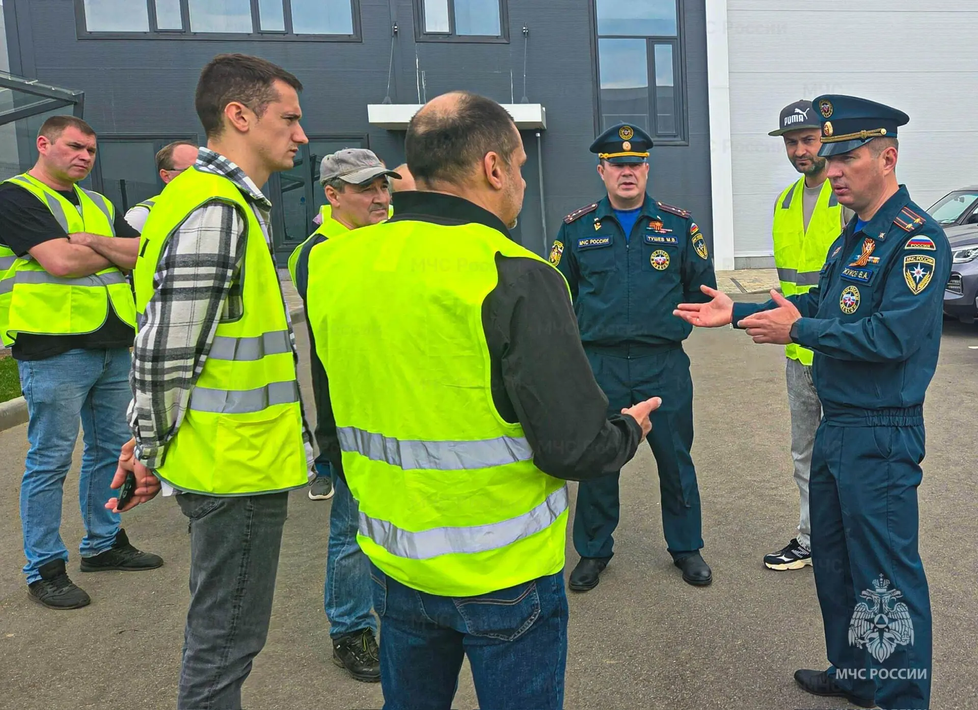 В Пушкино прошли масштабные учения по эвакуации в складском комплексе В Пушкино прошли масштабные учения по эвакуации в складском комплексе