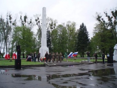 Дмитрий Рогозин: Мемориал воинам Красной армии в Бранево* был построен в 1945—1968 годах