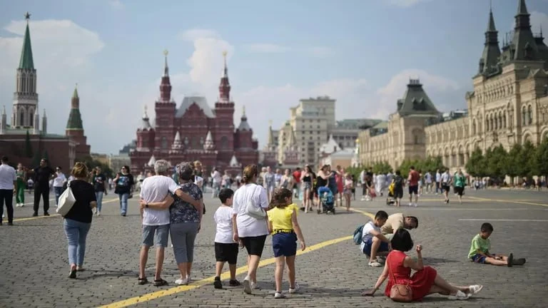Россия планирует принять 200 тыс