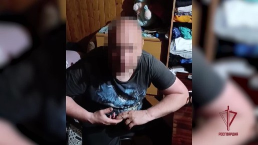 Росгвардейцы задержали подозреваемого в нанесении ножевых ранений пожилому отцу в Подмосковье
